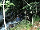 Aftersteg 2007 229 (139) * Dazu mussten die Jugendlichen den Bach hinter dem Haus berqueren. * 2560 x 1920 * (1.6MB)